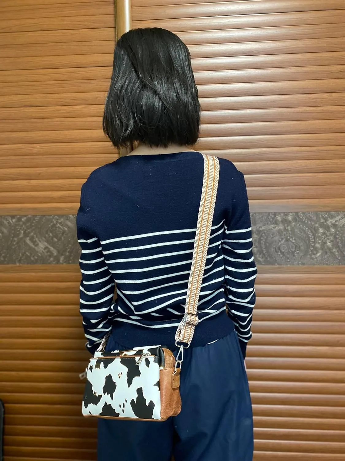 Crossbody Wallet Purses for Women with Phone Pocket and Adjustable Strap