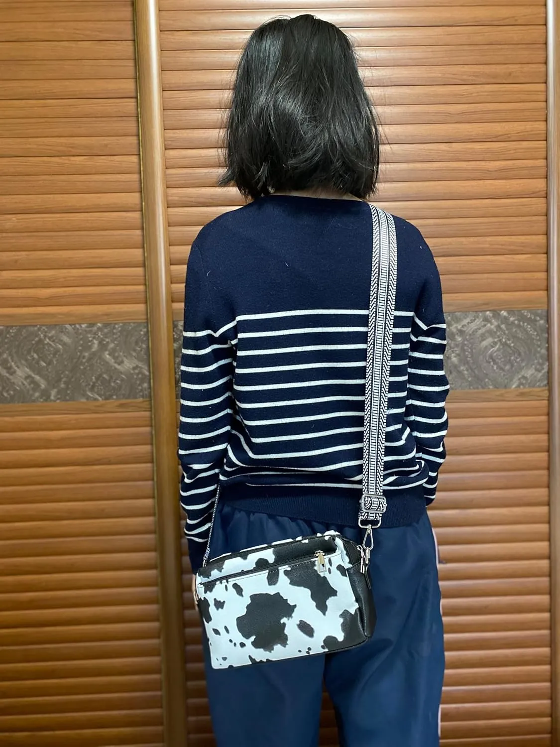 Crossbody Wallet Purses for Women with Phone Pocket and Adjustable Strap