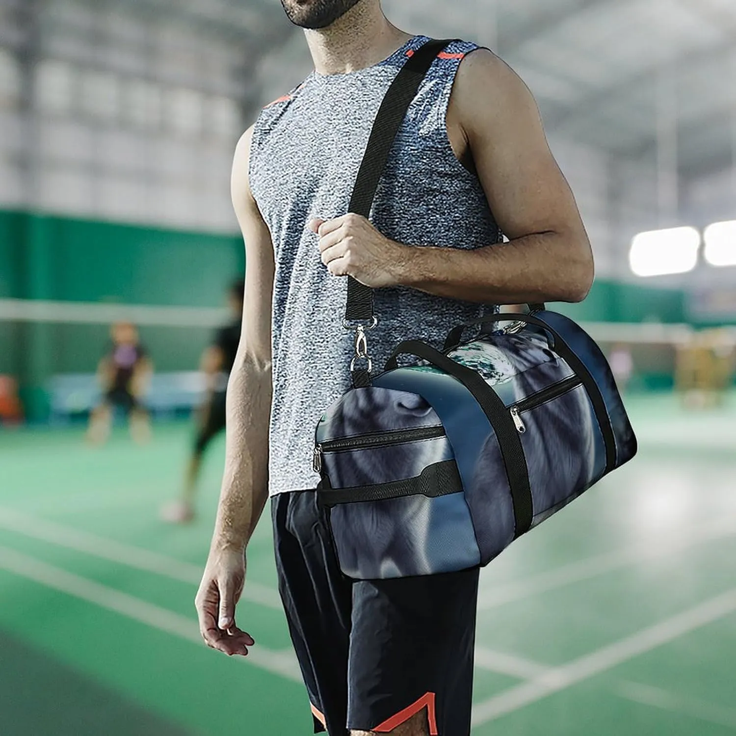 Gym Bag Wolf Under Moon Duffel Bag for Men Women Overnight Bag with Shoe Compartment Workout Bags