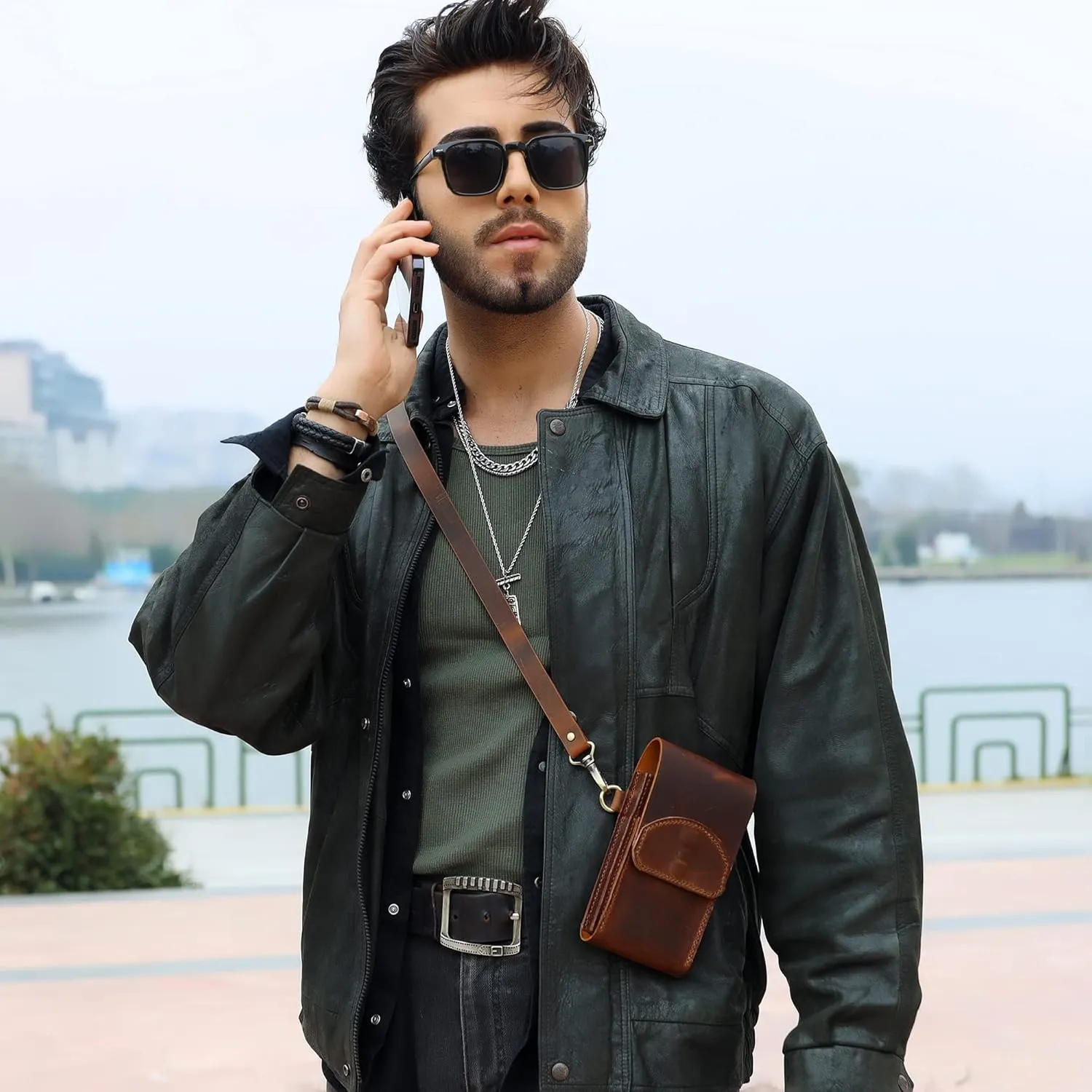 Handmade Mens Crossbody Phone Bag, Iphone 14/15 /16 Pro Wallet Case, Cell Phone Crossbody Bag, Phone Case With Adjustable Strap, Crossbody Phone Wallet For Men, Leather Phone Wallet (Dark Brown)