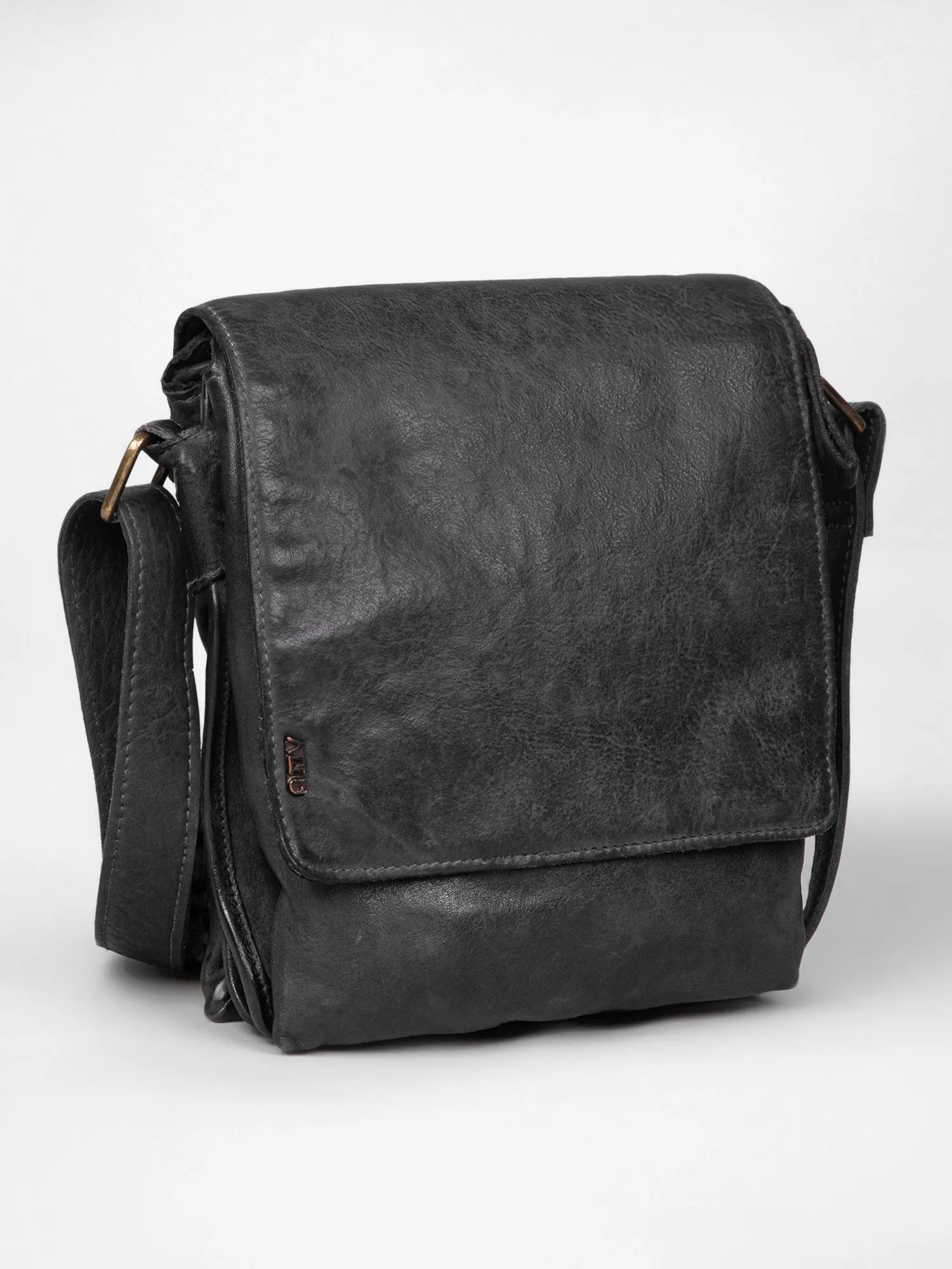 Henry: Navy Flap Bag Cross Body In Veg Tan Leather by art n vintage