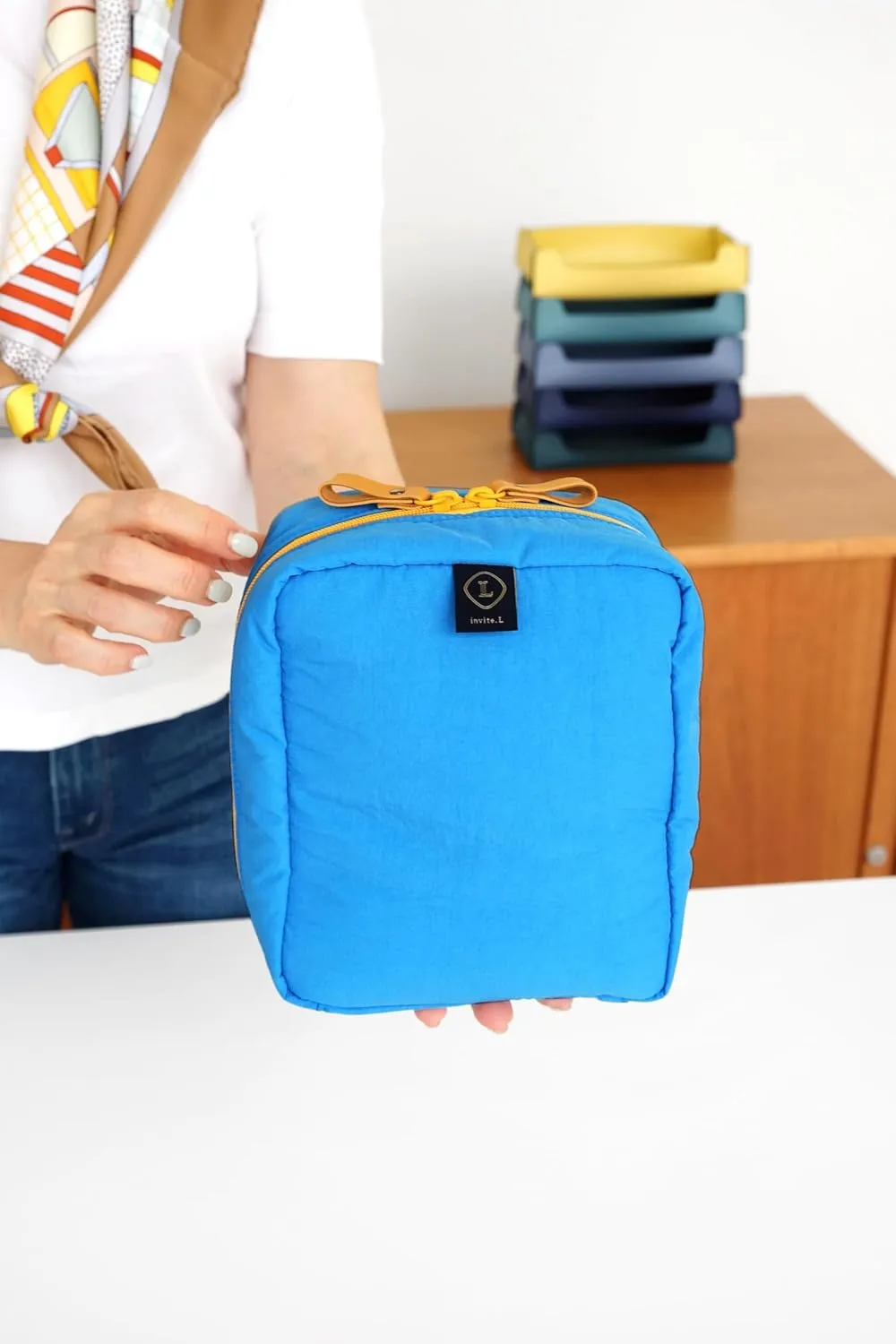 Invite.L Grande Large Capacity Portable Travel Stand Up Cosmetic Bag with Organized Pockets Wide Open Organizer for Makeup Work Essentials Korean Beauty Case (Ocean Sky)