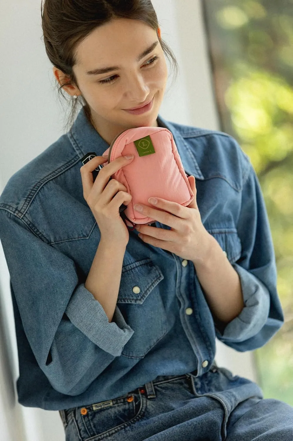 Invite.L Small Stand Up Compact Cosmetic Bag Organized Pockets Korean Beauty Case Portable Makeup Pouch Toiletry Storage Work Essentials Elegant (Fiesta)