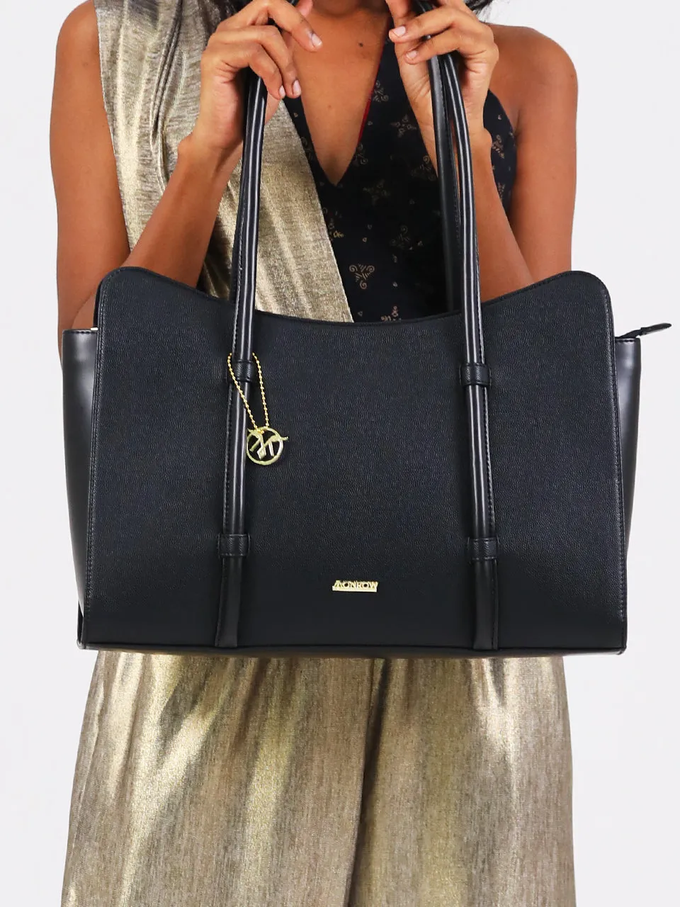Noa Black Tote Bag