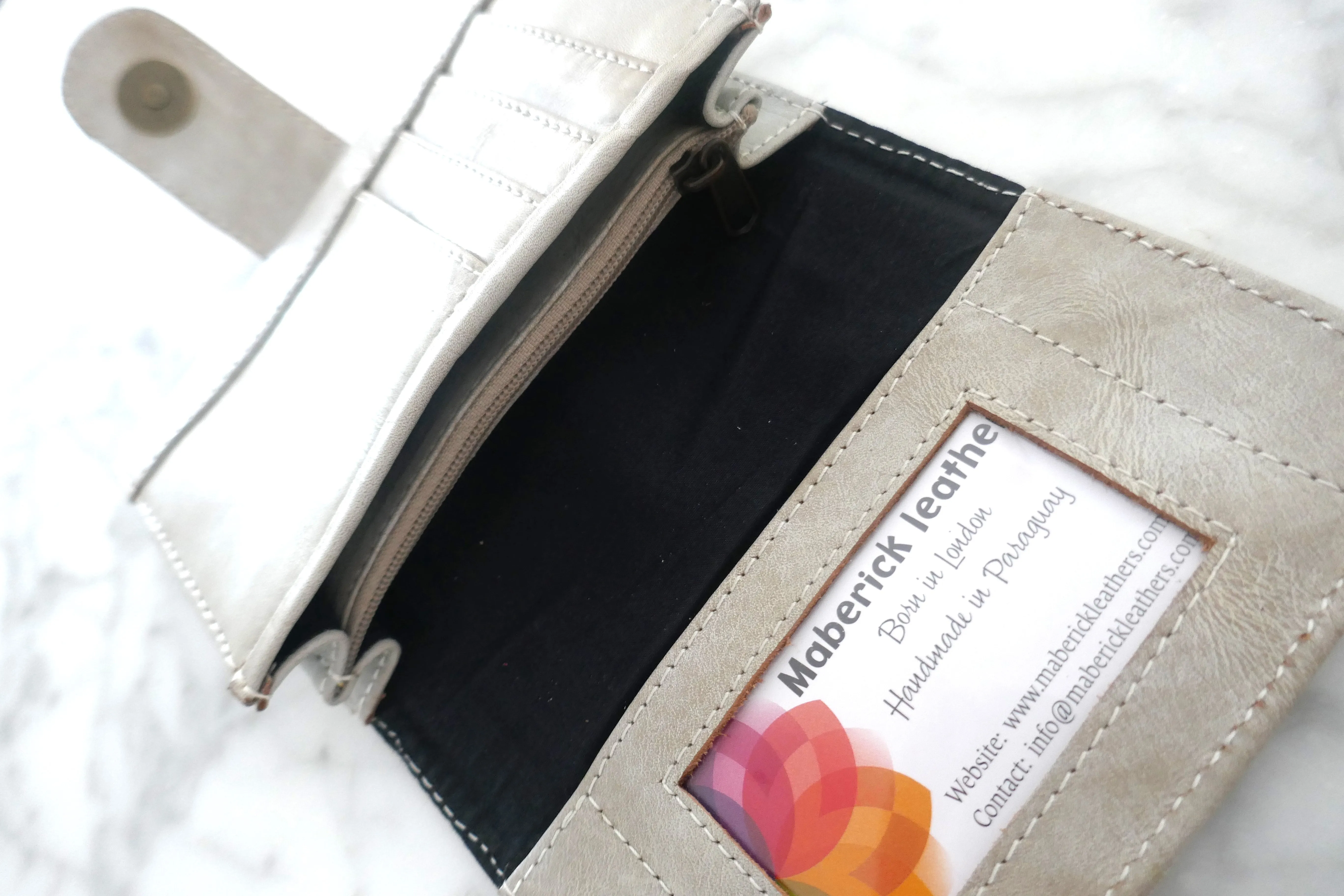 Nude Bifold Small Wallet
