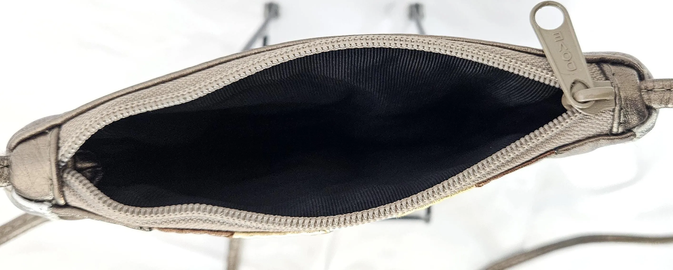 Pewter silver bronze and gold metallic Zigzag stich Crossbody Handbag #TR3302psbgm-Z, Purses,Universal Use Genuine Leather.Made in USA.