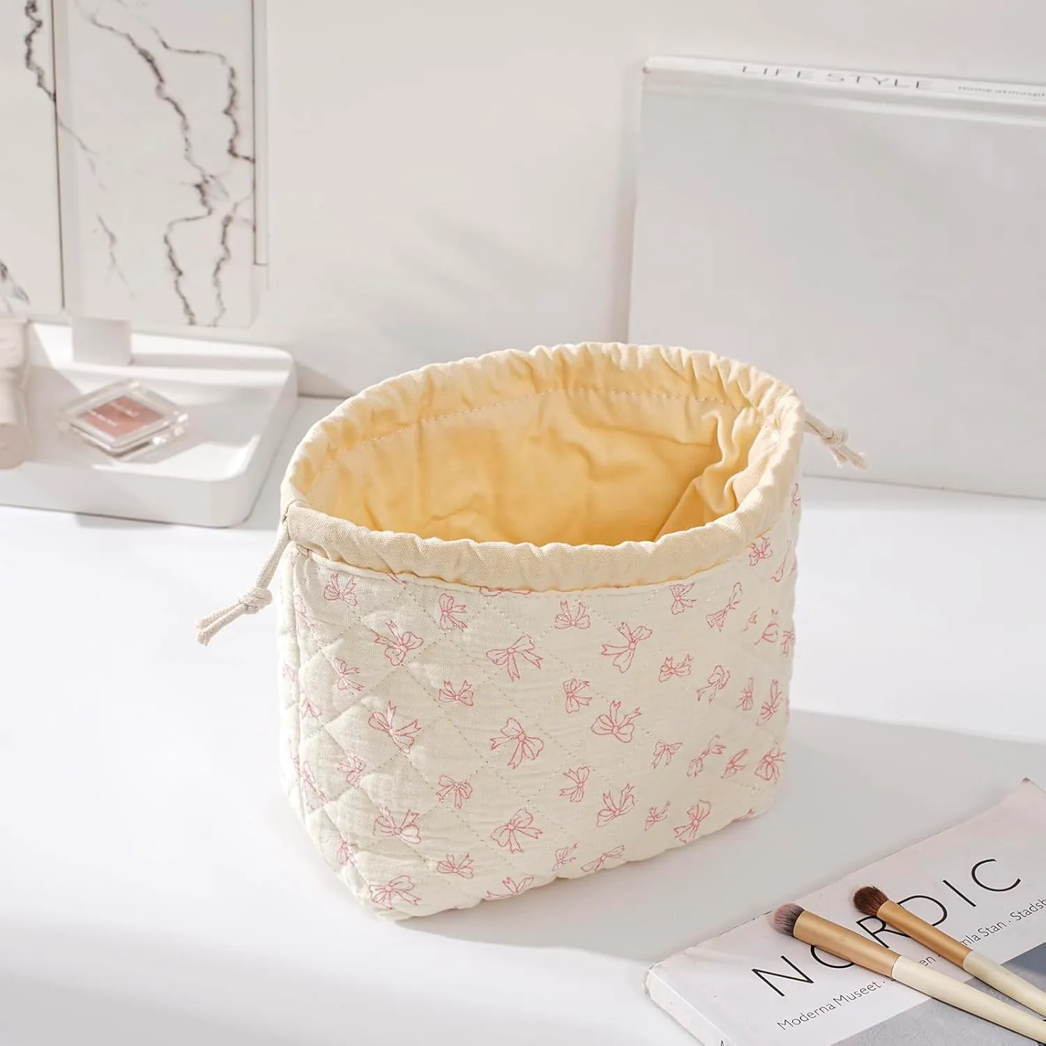 Small Cotton Quilted Drawstring Makeup Bag, Cute Coquette Drawstring Cosmetic Bag with Canvas Lining, Aesthetic Travel Organized Toiletry Bags for Purse (14Beige Pink Bow)