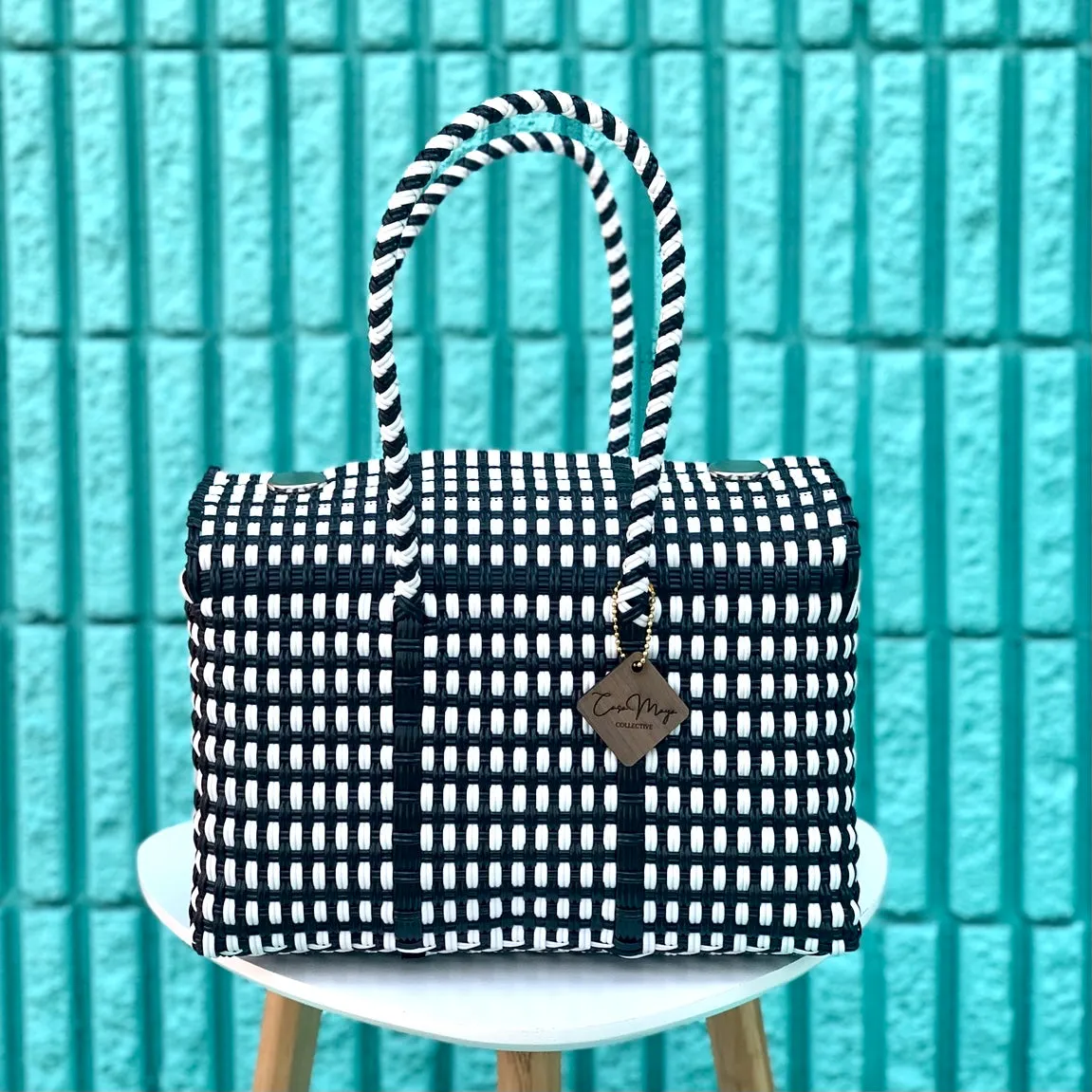 Small Duffel - B   W