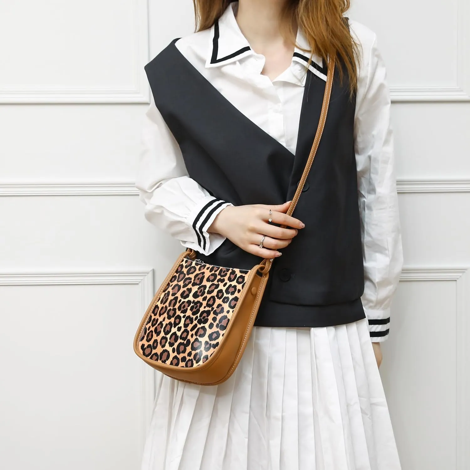 Small Purses Crossbody Bags Handbag for Women Travel Designer Medium Crossbody Bag Trendy with Adjustable Strap
