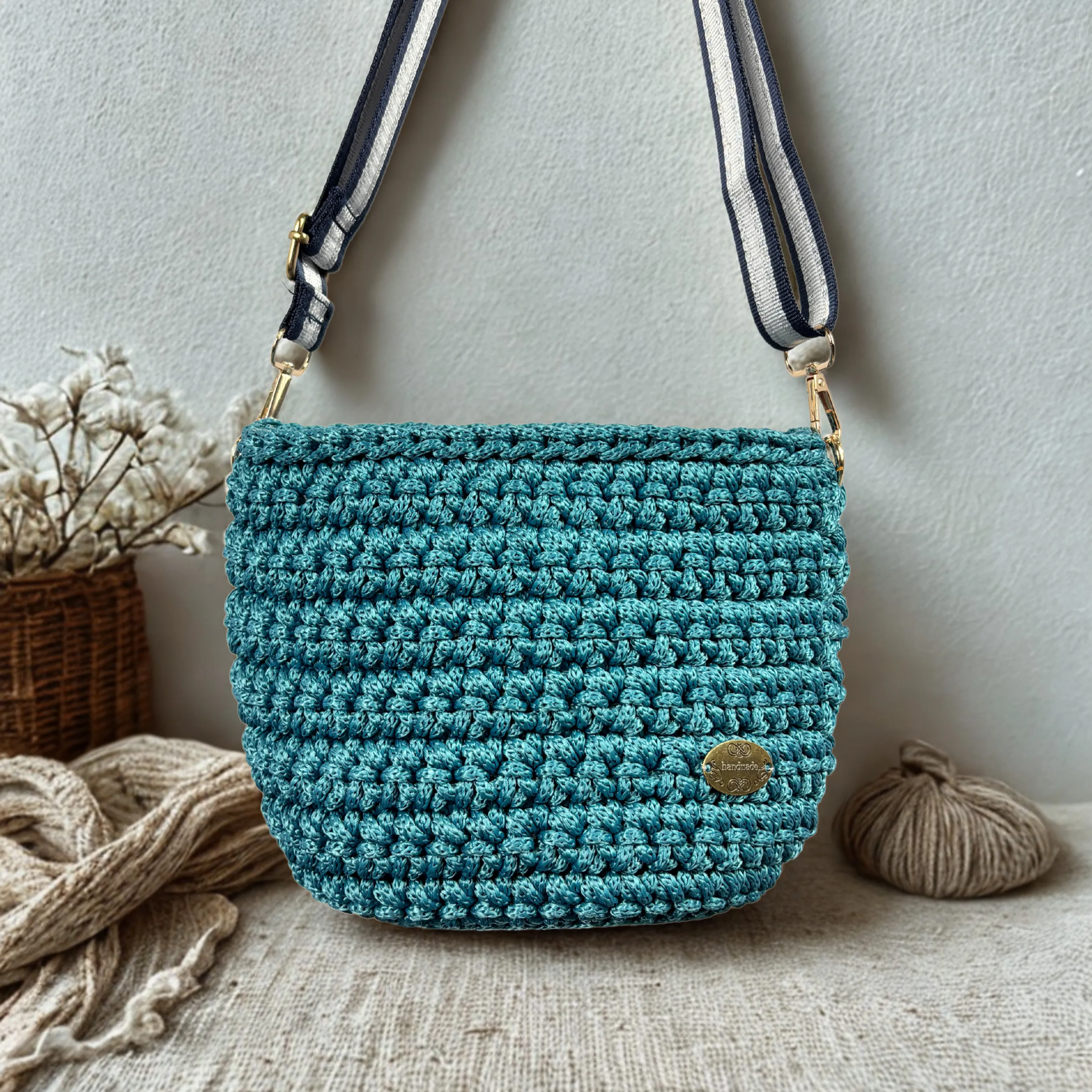 The Arwen – Handmade Crochet Crossbody Bag in Peacock