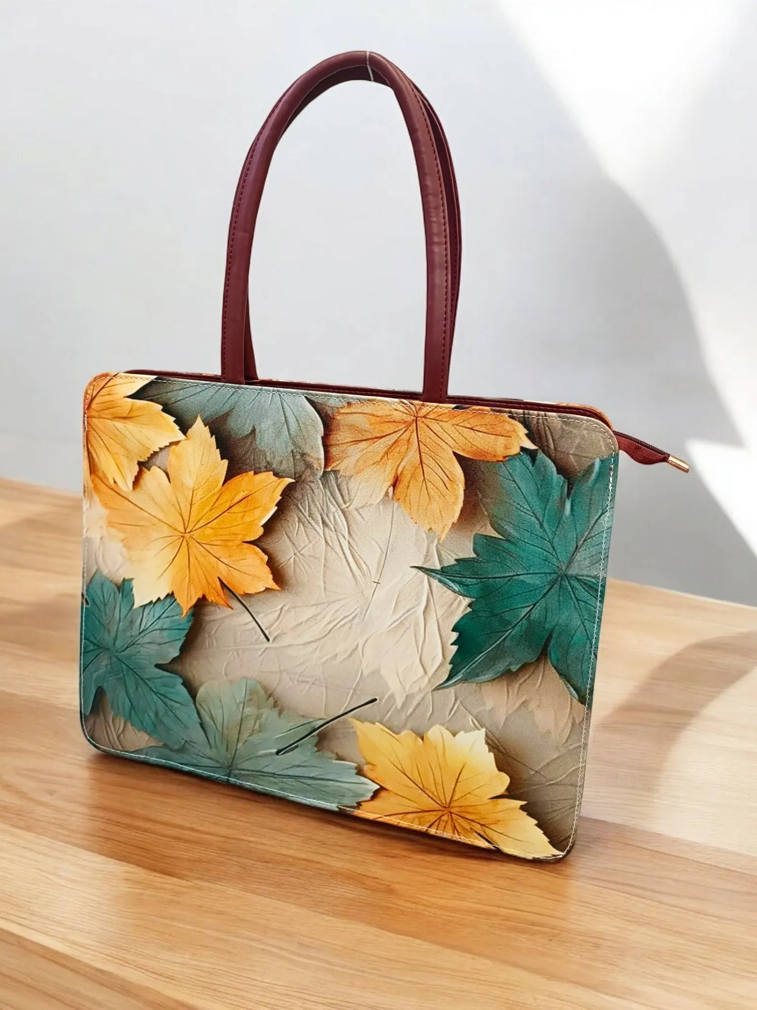 The Curve Laptop Totes...