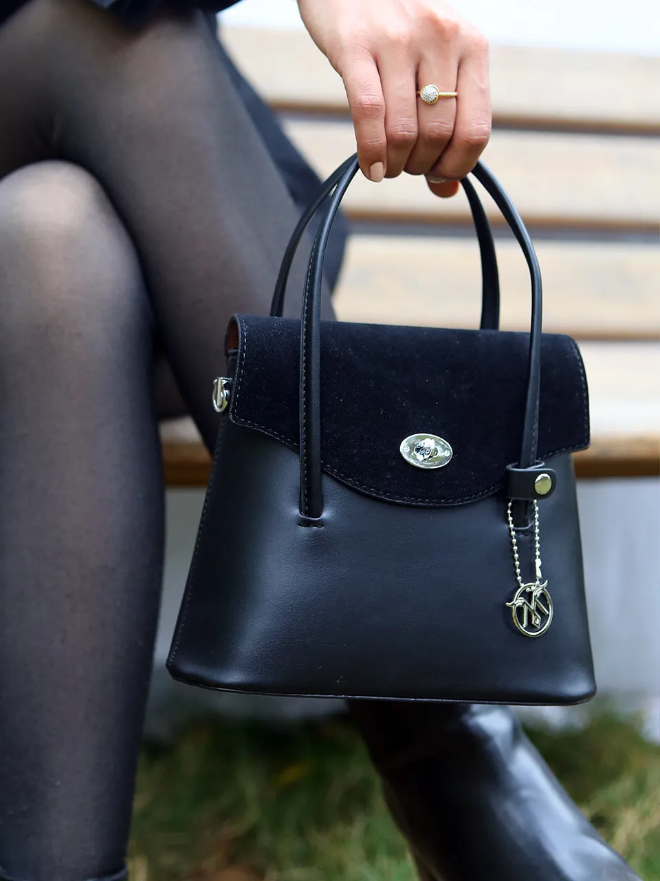 Velora Black Sling Bag
