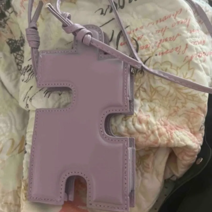 What's Puzzling Bag