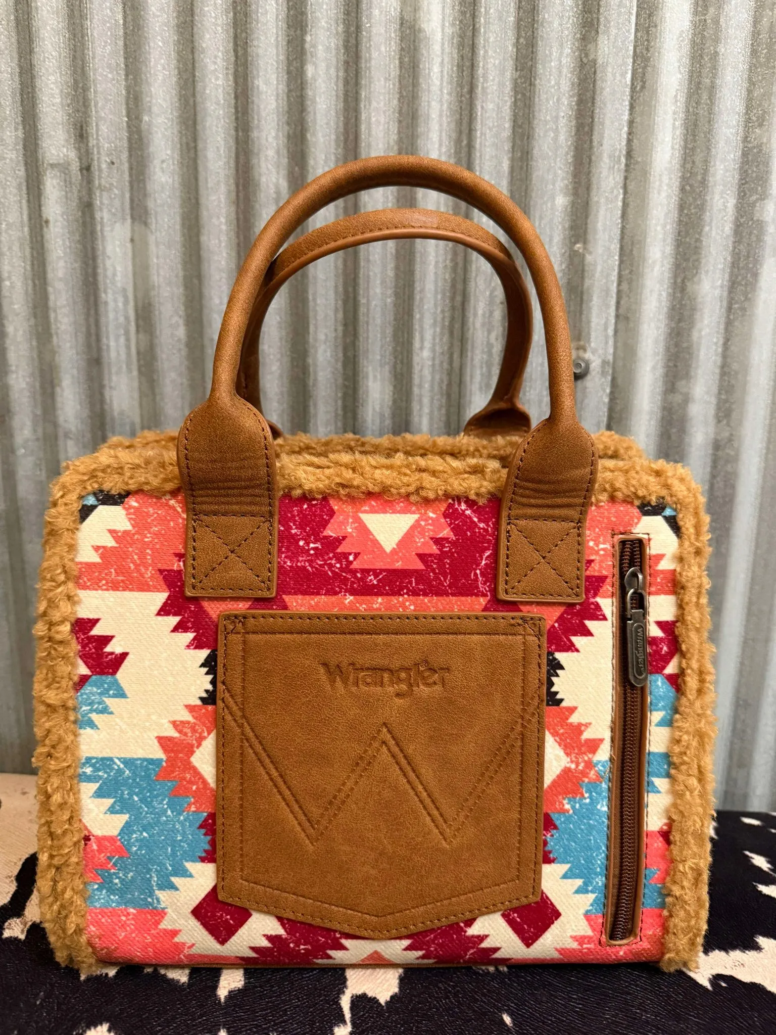 WRANGLER SHERPA & CANVAS CROSSBODY TOTE